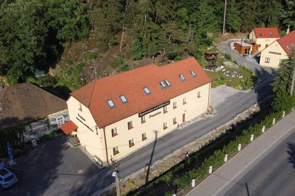 Apartmany Pod Klasterem Kladruby  Εξωτερικό φωτογραφία